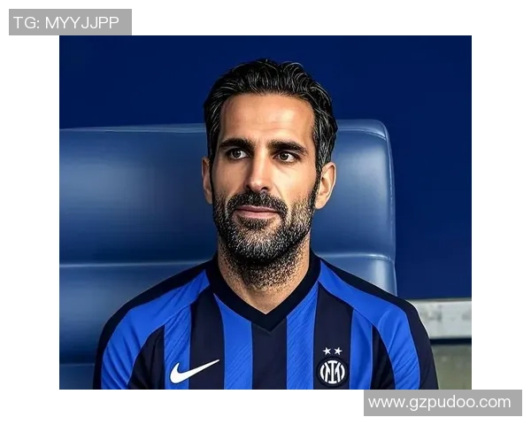 蓝黑军团边路拉响警报！国米转会策略大变脸：放弃本土优选，海外觅援已成燃眉之急